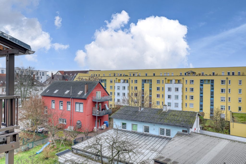 HUST Immobilien GmbH & Co. KG - Immobilienangebot - Karlsruhe / Südweststadt - Wohnungen - Maisonette-Wohnung mit tollem Raumgefühl und Potenzial in der Südweststadt - ab sofort bezugsfähig!