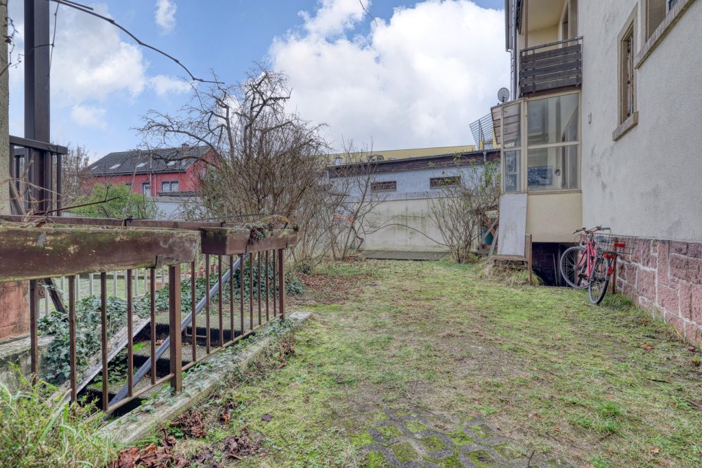 HUST Immobilien GmbH & Co. KG - Immobilienangebot - Karlsruhe / Südweststadt - Wohnungen - Maisonette-Wohnung mit tollem Raumgefühl und Potenzial in der Südweststadt - ab sofort bezugsfähig!