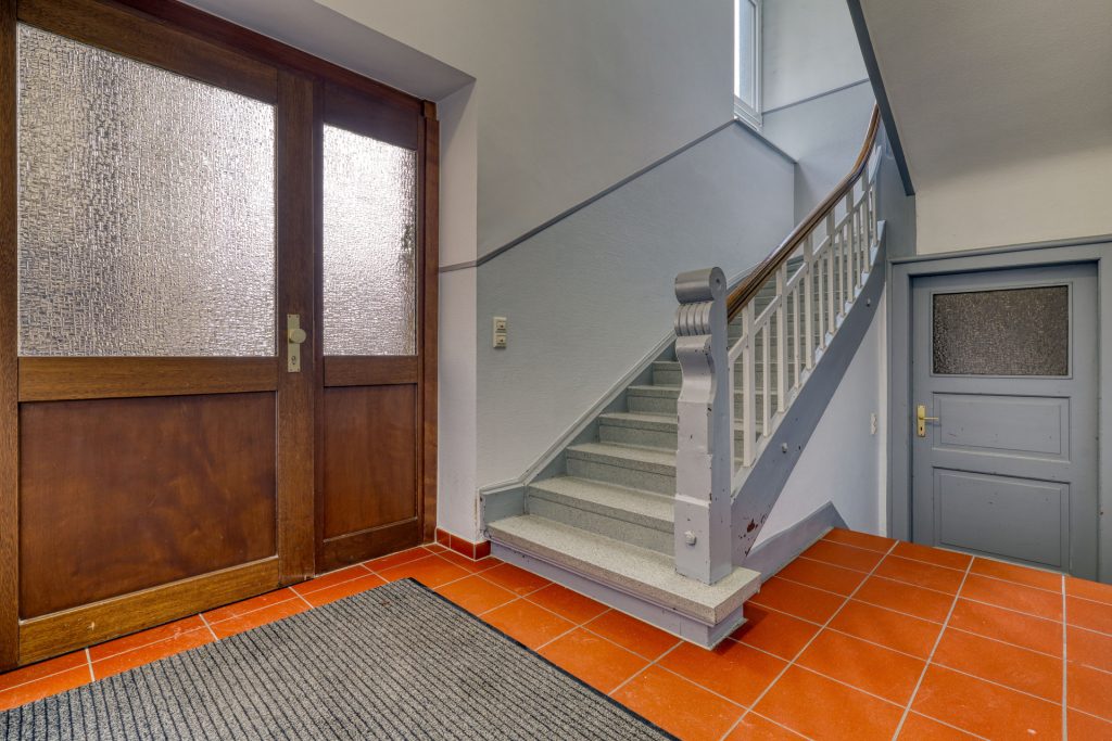 HUST Immobilien GmbH & Co. KG - Immobilienangebot - Karlsruhe / Südweststadt - Wohnungen - Maisonette-Wohnung mit tollem Raumgefühl und Potenzial in der Südweststadt - ab sofort bezugsfähig!