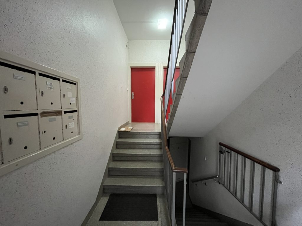 HUST Immobilien GmbH & Co. KG - Immobilienangebot - Karlsruhe - Wohnungen - Ihr neues Zuhause in der Oststadt – sanierte 3-Zimmer-Altbauwohnung mit Loggia