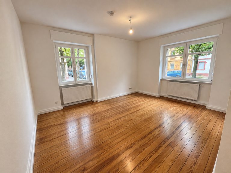HUST Immobilien GmbH & Co. KG - Immobilienangebot - Karlsruhe - Wohnungen - Ihr neues Zuhause in der Oststadt – sanierte 3-Zimmer-Altbauwohnung mit Loggia