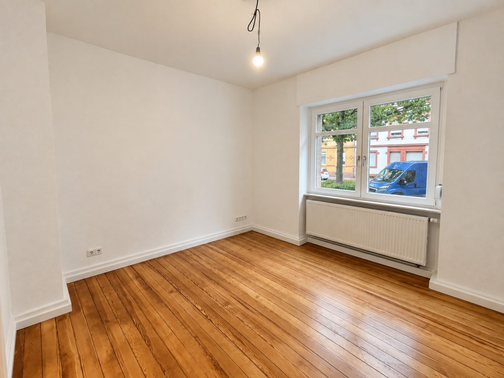 HUST Immobilien GmbH & Co. KG - Immobilienangebot - Karlsruhe - Wohnungen - Ihr neues Zuhause in der Oststadt – sanierte 3-Zimmer-Altbauwohnung mit Loggia
