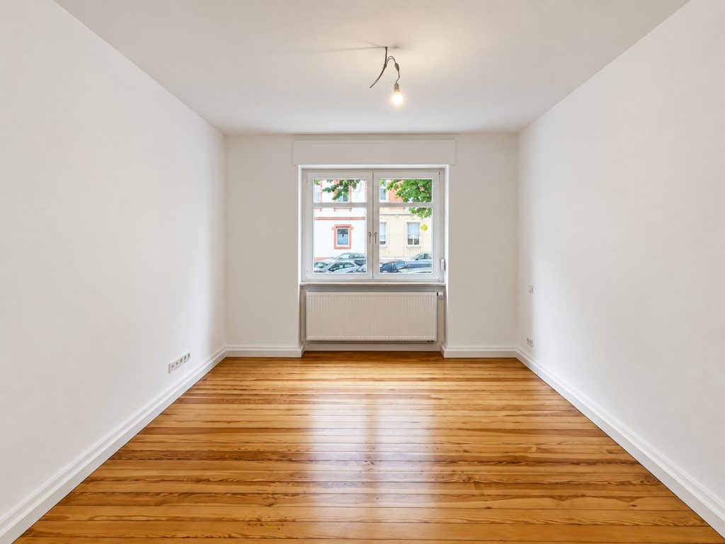 HUST Immobilien GmbH & Co. KG - Immobilienangebot - Karlsruhe - Wohnungen - Ihr neues Zuhause in der Oststadt – sanierte 3-Zimmer-Altbauwohnung mit Loggia