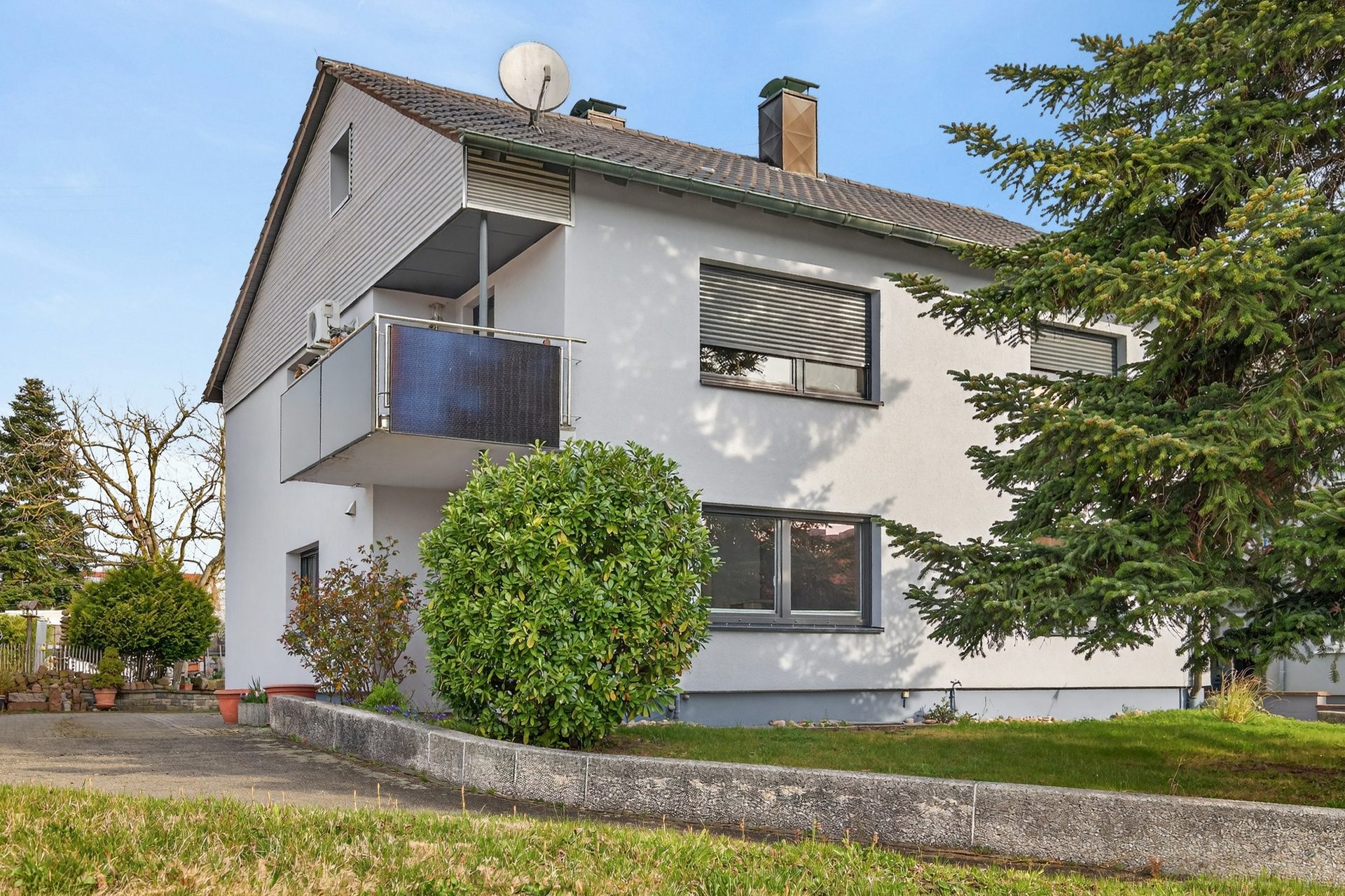 HUST Immobilien GmbH & Co. KG - Immobilienangebot - Muggensturm - Wohnungen - Einziehen und wohlfühlen: Ruhige Erdgeschosswohnung mit Gartenanteil und Garage in Muggensturm