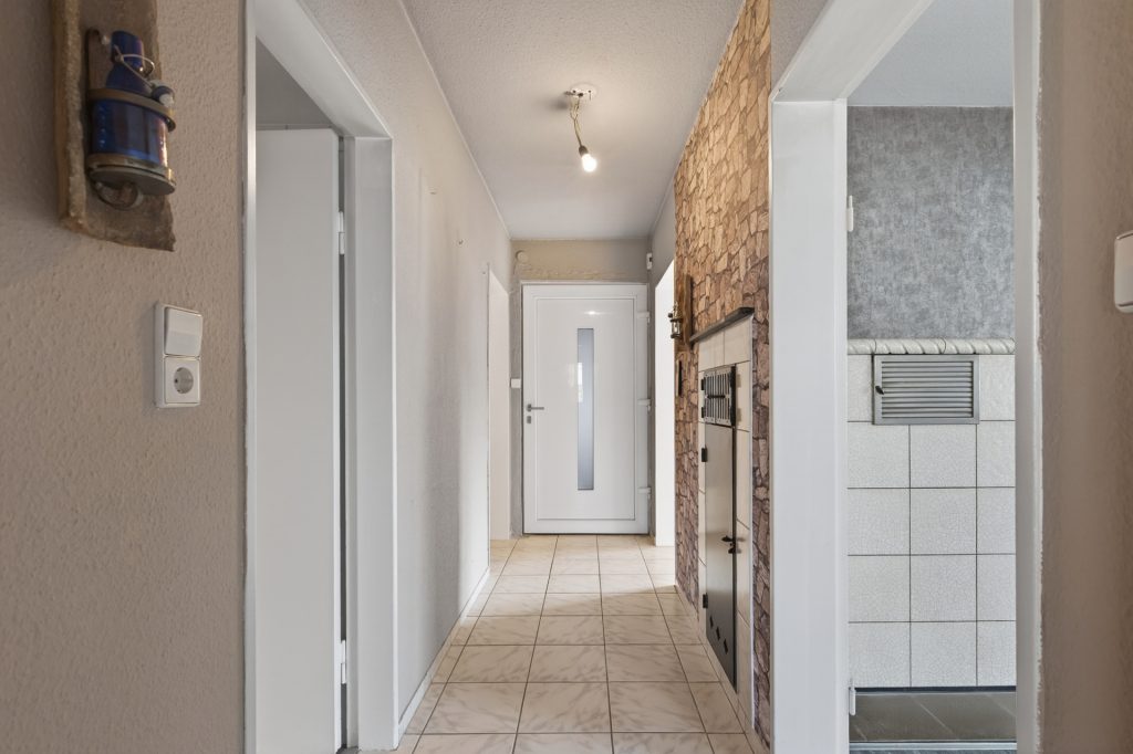 HUST Immobilien GmbH & Co. KG - Immobilienangebot - Muggensturm - Wohnungen - Einziehen und wohlfühlen: Ruhige Erdgeschosswohnung mit Gartenanteil und Garage in Muggensturm
