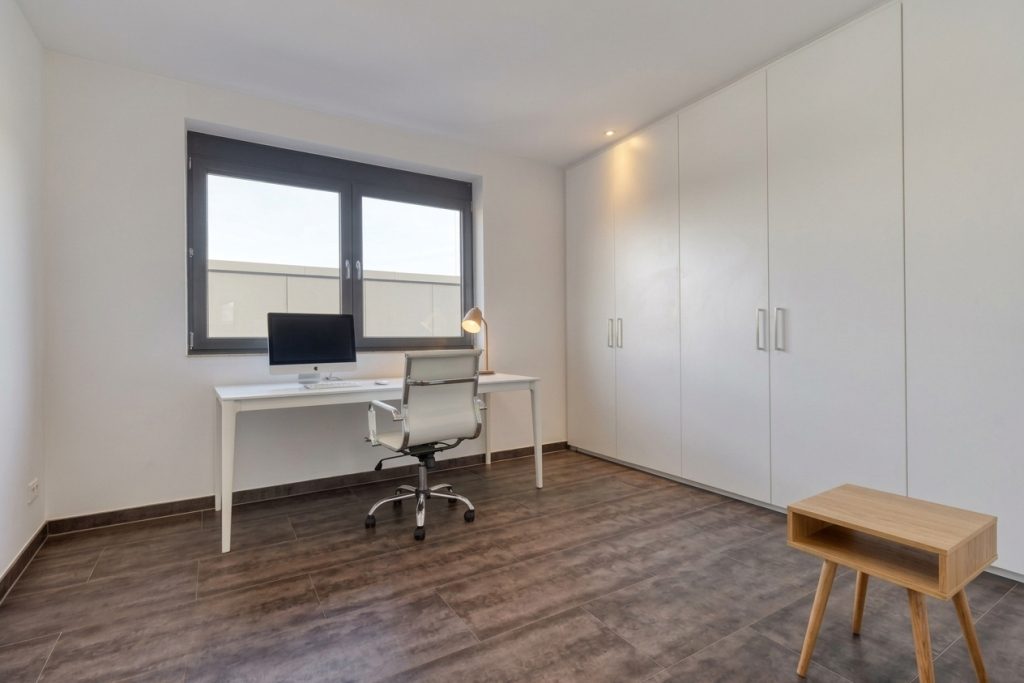 HUST Immobilien GmbH & Co. KG - Immobilienangebot - Karlsruhe - Wohnungen - Penthouse-Feeling in Karlsruhe-Neureut: 4 Zimmer mit Einbauküche und Dachterrasse