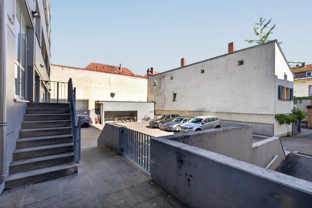 HUST Immobilien GmbH & Co. KG - Immobilienangebot - Neustadt an der Weinstraße - Häuser - Büro- und Geschäftshaus mit Mietern der öffentlichen Hand in zentraler Innenstadtlage
