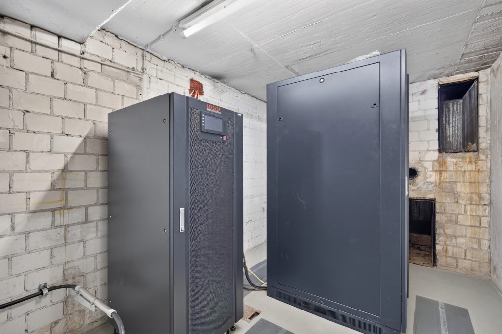 HUST Immobilien GmbH & Co. KG - Immobilienangebot - Neustadt an der Weinstraße - Häuser - Büro- und Geschäftshaus mit Mietern der öffentlichen Hand in zentraler Innenstadtlage