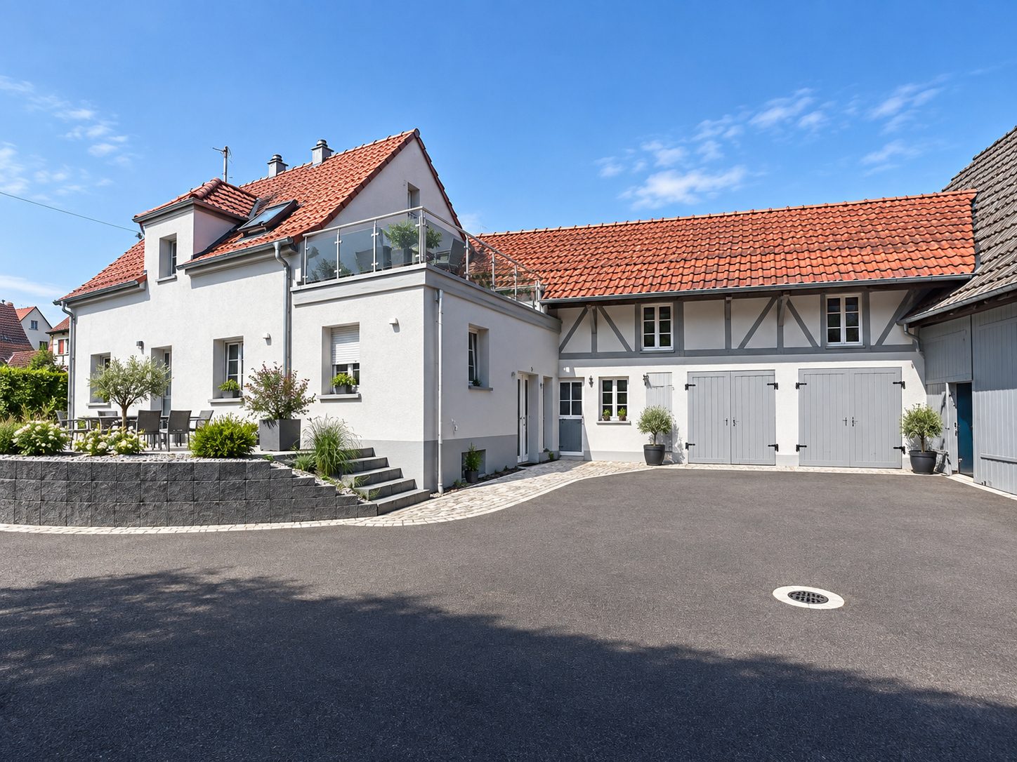 HUST Immobilien GmbH & Co. KG - Immobilienangebot - Salmbach / Birlenbach - Häuser - Familien aufgepasst! Schönes Anwesen mit 7 Zimmer und großem Grundstück in Salmbach, Frankreich