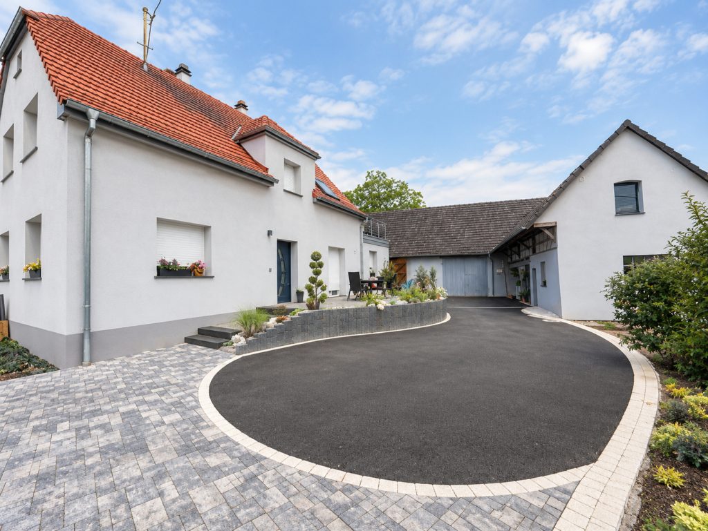 HUST Immobilien GmbH & Co. KG - Immobilienangebot - Salmbach / Birlenbach - Häuser - Familien aufgepasst! Schönes Anwesen mit 7 Zimmer und großem Grundstück in Salmbach, Frankreich