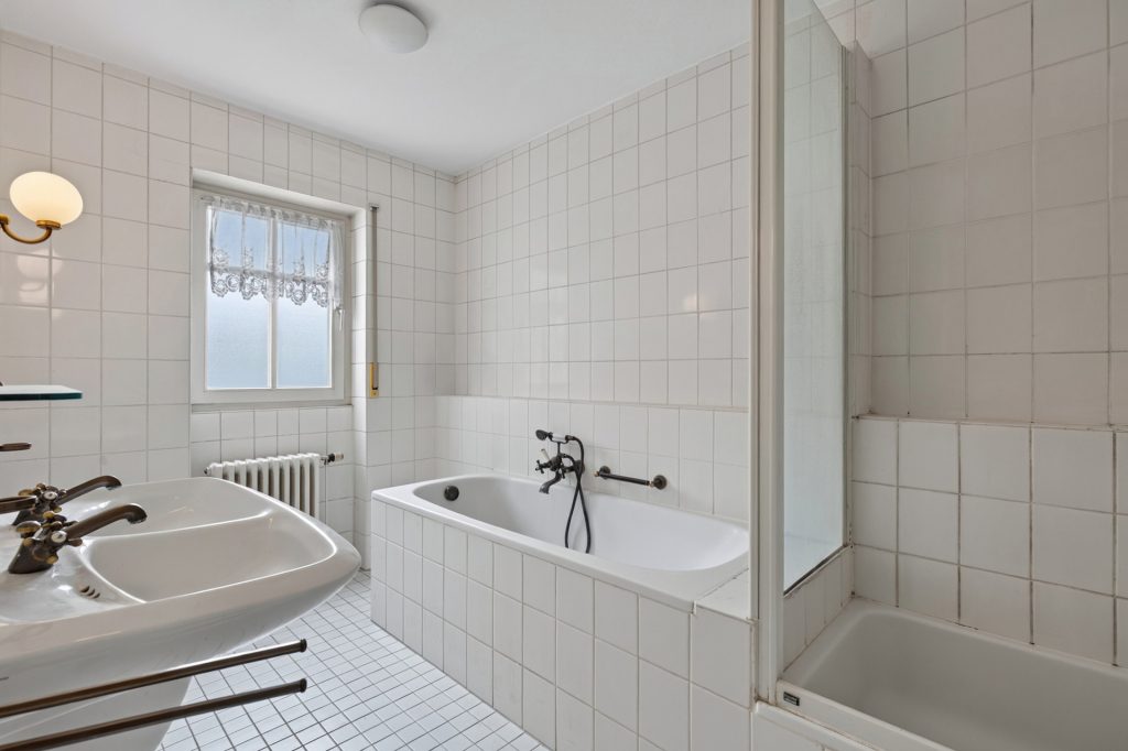 HUST Immobilien GmbH & Co. KG - Immobilienangebot - Karlsruhe / Durlach - Häuser - Platz für die Familie, Miete für die Finanzierung: Zweifamilienhaus in Durlach