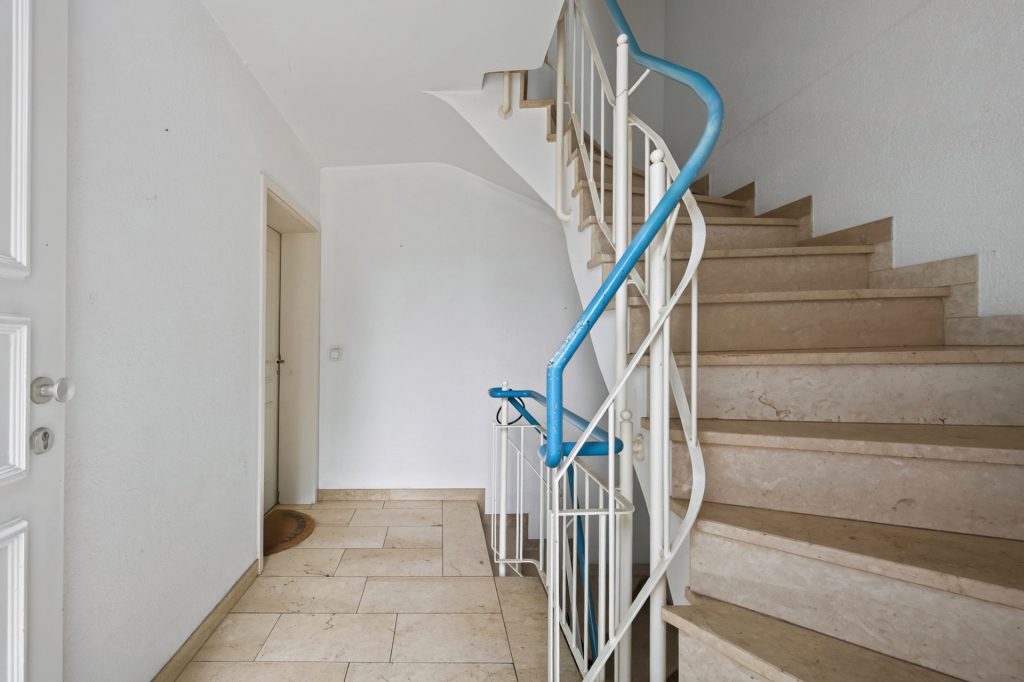 HUST Immobilien GmbH & Co. KG - Immobilienangebot - Karlsruhe / Durlach - Häuser - Platz für die Familie, Miete für die Finanzierung: Zweifamilienhaus in Durlach