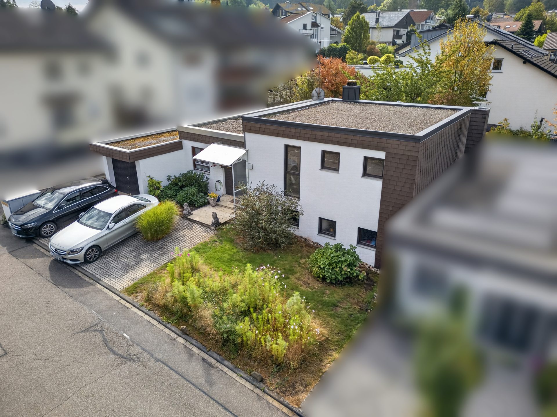 HUST Immobilien GmbH & Co. KG - Immobilienangebot - Waldbronn / Etzenrot - Häuser - Platz für die ganze Familie: Haus mit Einliegerwohnung, Kamin und Garten in Waldbronn-Etzenrot
