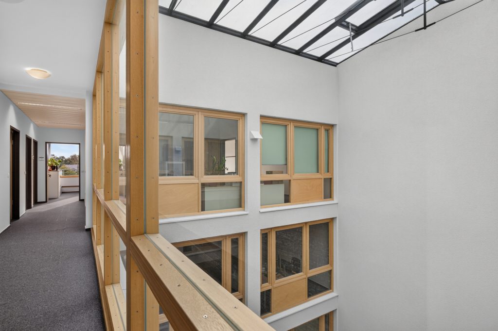 HUST Immobilien GmbH & Co. KG - Immobilienangebot - Karlsruhe - Gewerbe - Büro- oder Praxisfläche mit Parkblick zu attraktivem Mietkonditionen | ca. 270 m² | KA-Weststadt
