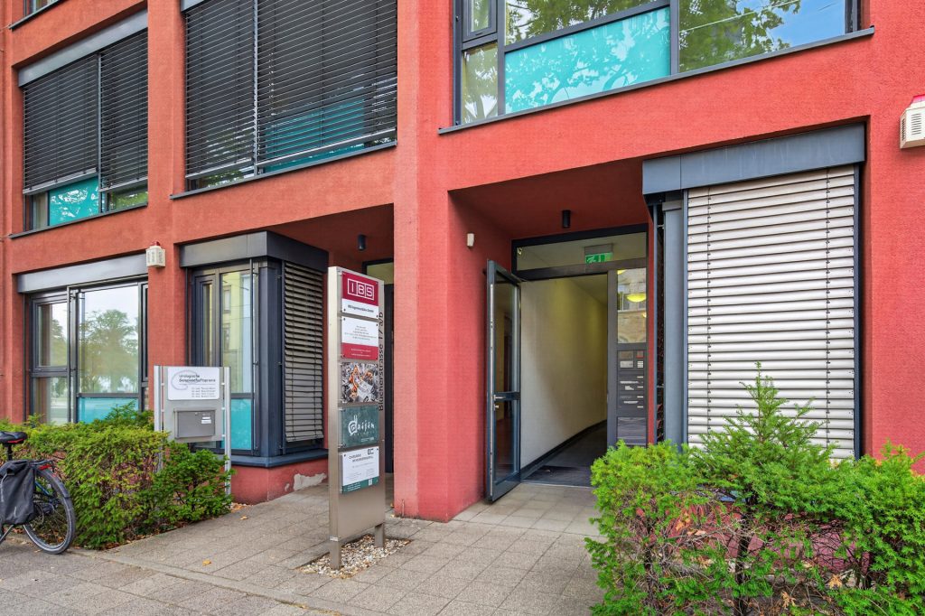 HUST Immobilien GmbH & Co. KG - Immobilienangebot - Karlsruhe - Gewerbe - Büro- oder Praxisfläche mit Parkblick zu attraktivem Mietkonditionen | ca. 270 m² | KA-Weststadt