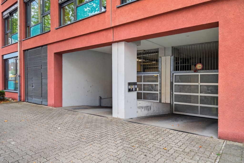 HUST Immobilien GmbH & Co. KG - Immobilienangebot - Karlsruhe - Gewerbe - Büro- oder Praxisfläche mit Parkblick zu attraktivem Mietkonditionen | ca. 270 m² | KA-Weststadt