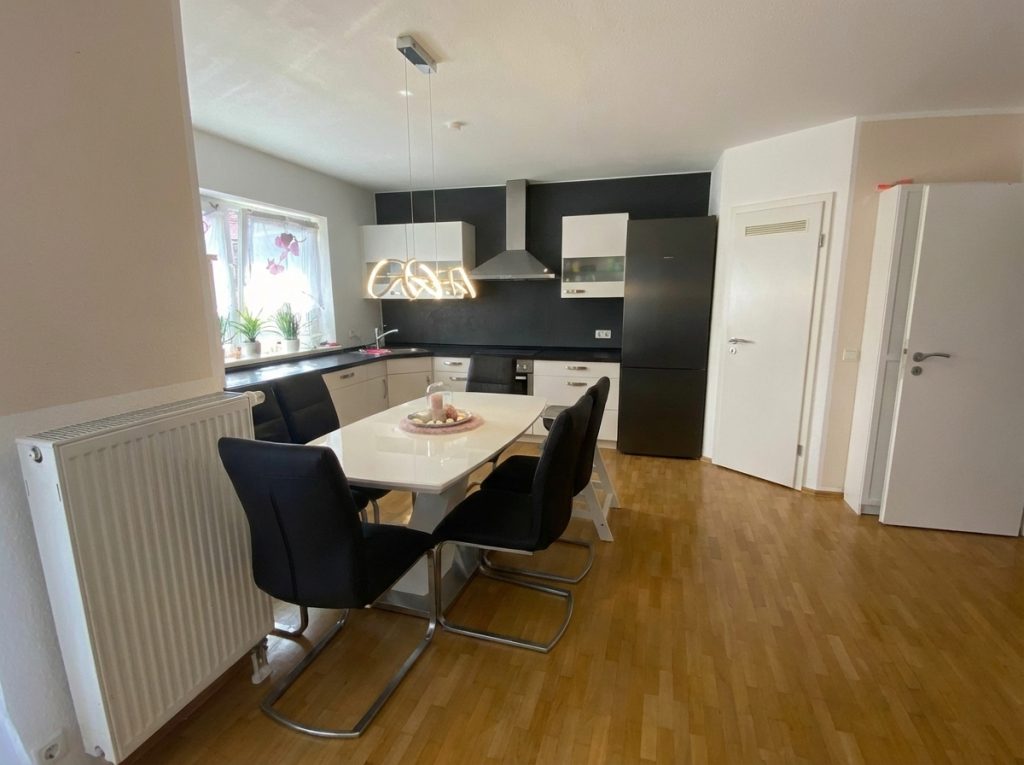 HUST Immobilien GmbH & Co. KG - Immobilienangebot - Karlsruhe / Daxlanden - Häuser - Gepflegtes 3 Parteienhaus mit tollem Grundstück in Daxlanden! Ideal Kapitalanleger und Eigennutzer!