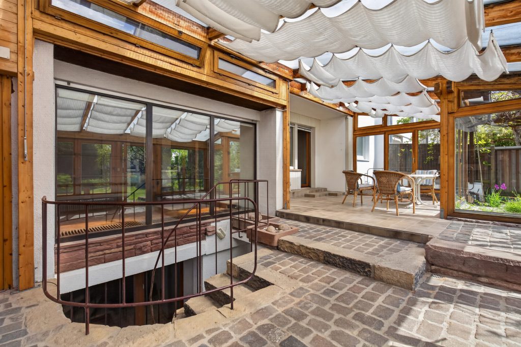 HUST Immobilien GmbH & Co. KG - Immobilienangebot - Karlsruhe - Häuser - Wohnen im Grünen: Großzügiges Reihenendhaus in begehrter Lage der Heidenstückersiedlung