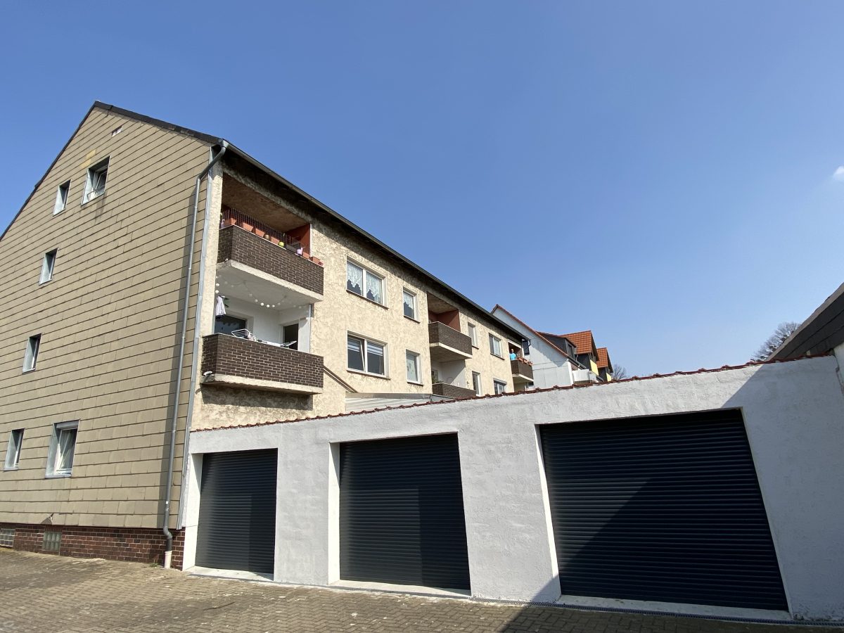 Immobilienangebot - Königslutter am Elm - Alle - Garage mit elektrischem Rolltor - zentral in Bahnhofsnähe!