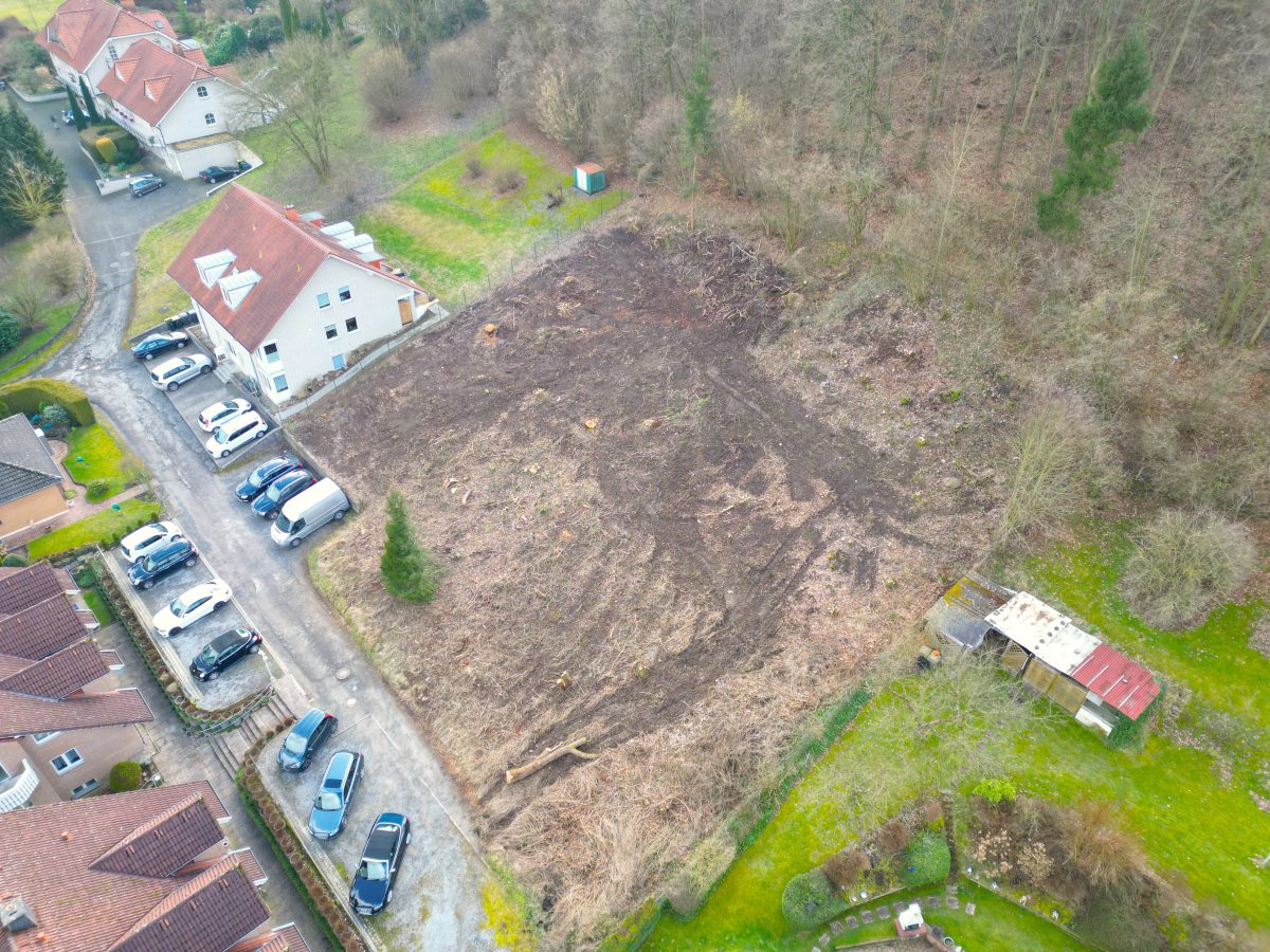 Immobilienangebot - Lügde - Grundstücke - Großes Grundstück mit flexiblen Gestaltungsmöglichkeiten!