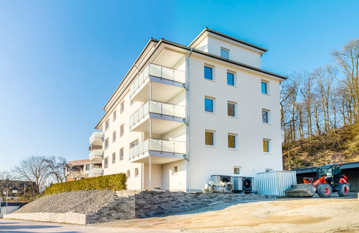 Immobilienangebot - Bad Pyrmont - Alle - ++Mit Video++ Erstbezug - 4-Zimmer-Neubau mit herrlichem Blick übers Weserbergland