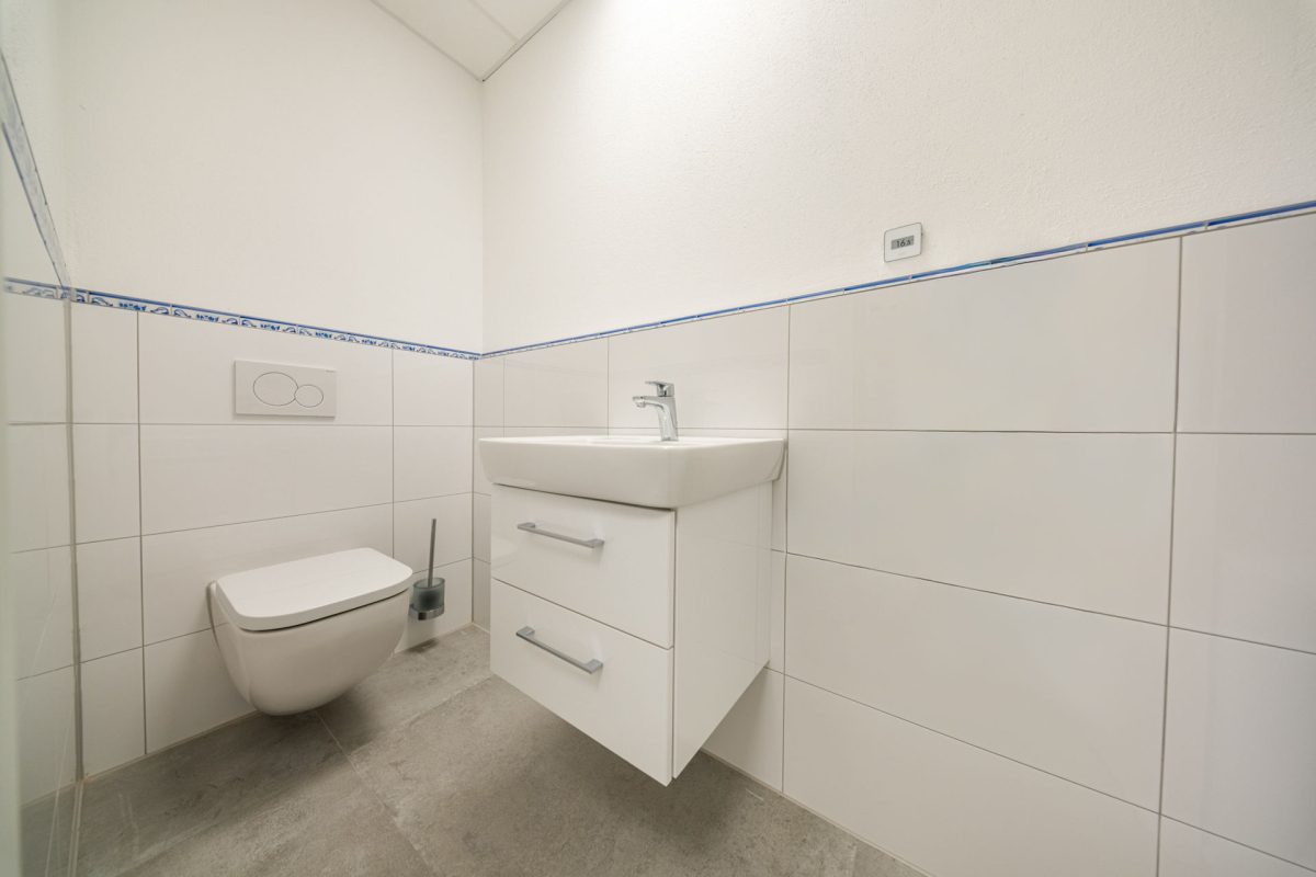 Immobilienangebot - Bad Pyrmont - Alle - Im Prestigeneubau: Schaffen Sie Ihren Standort für Einzelhandel, Showroom oder Dienstleistungen!