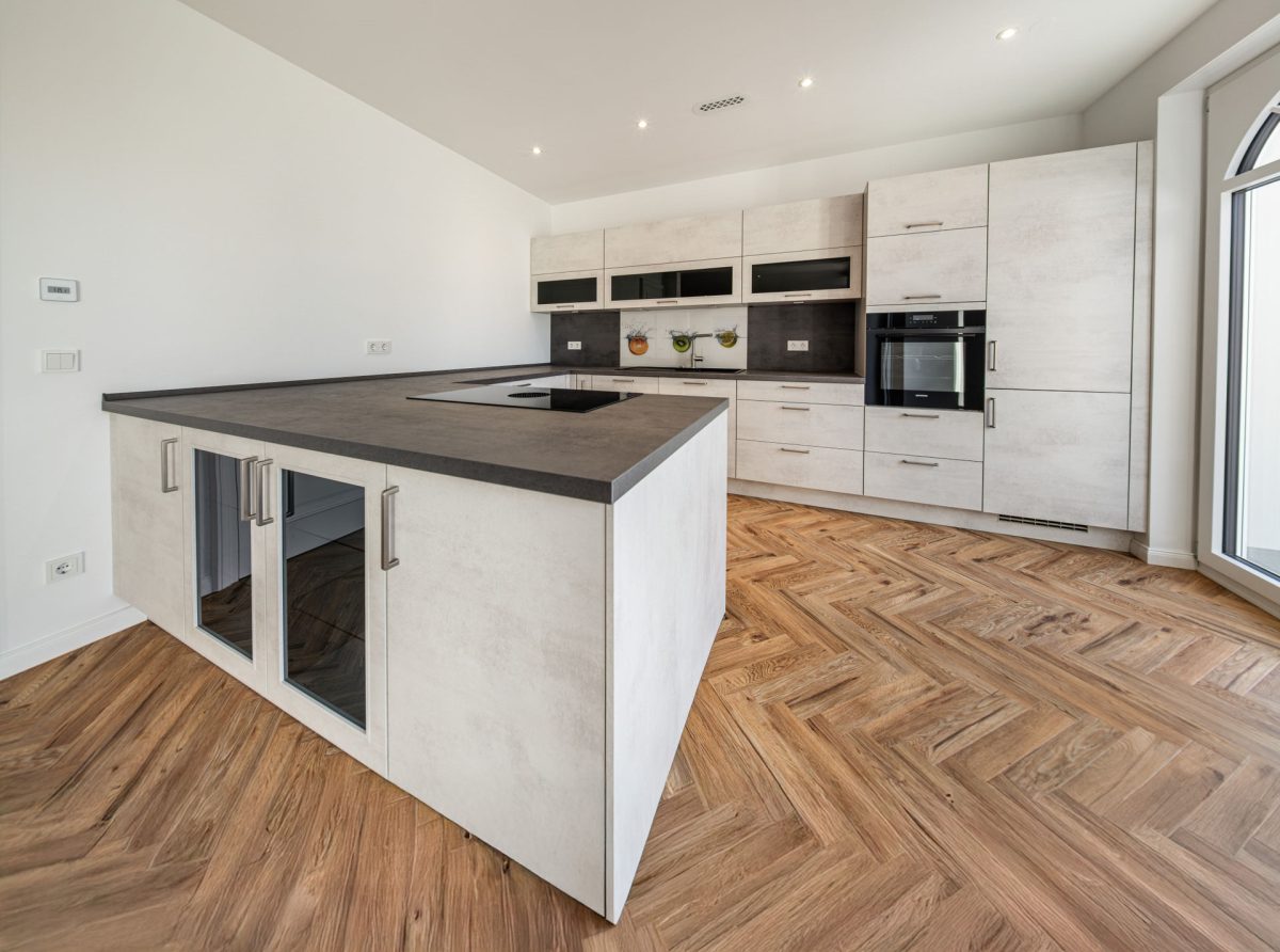 Immobilienangebot - Bad Pyrmont - Alle - Nicht vergleichbar. Nicht ersetzbar. Außergewöhnliche Mietwohnung in Bestlage - 1. OG rechts