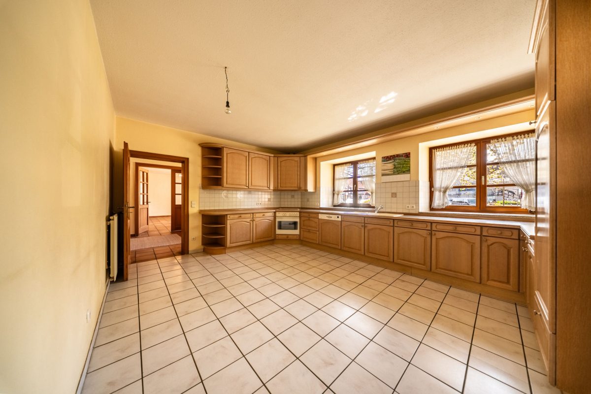Immobilienangebot - Aerzen - Alle - Wohnen mit Charakter: Großzügiges Familienhaus mit besonderem Charme