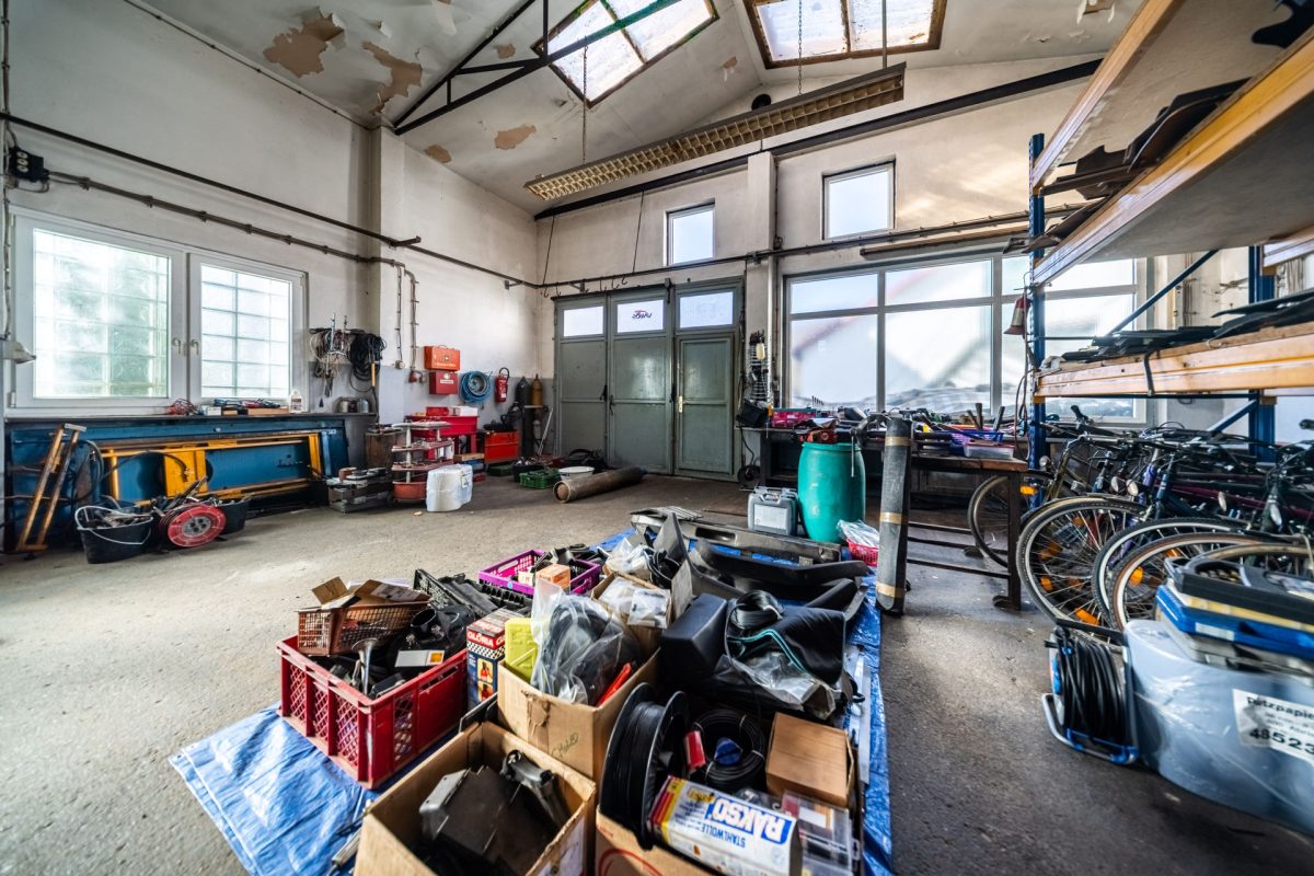 Immobilienangebot - Bad Pyrmont - Alle - Werkhalle, Garagen, Wohnraum: Ein Objekt für echte Macher