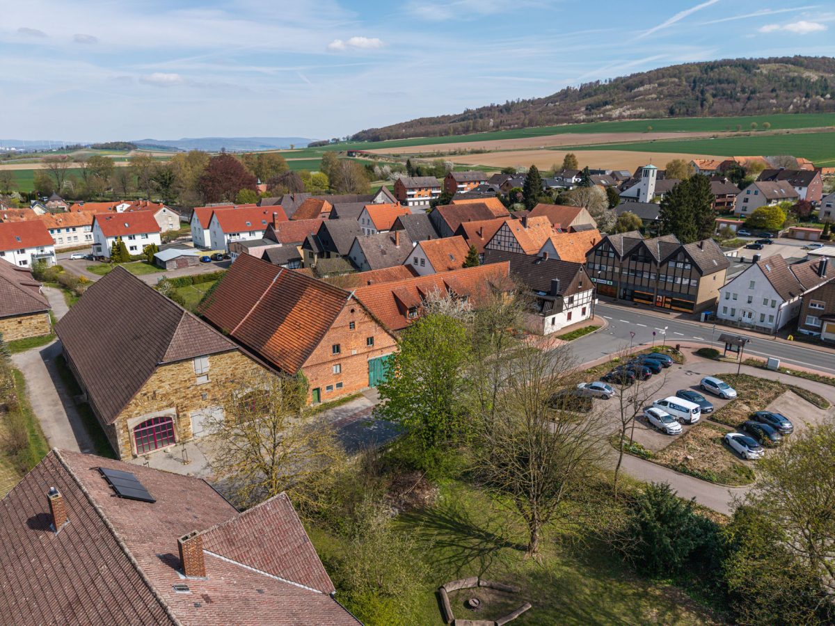 Immobilienangebot - Aerzen - Alle - Wohnen mit Charakter: Großzügiges Familienhaus mit besonderem Charme