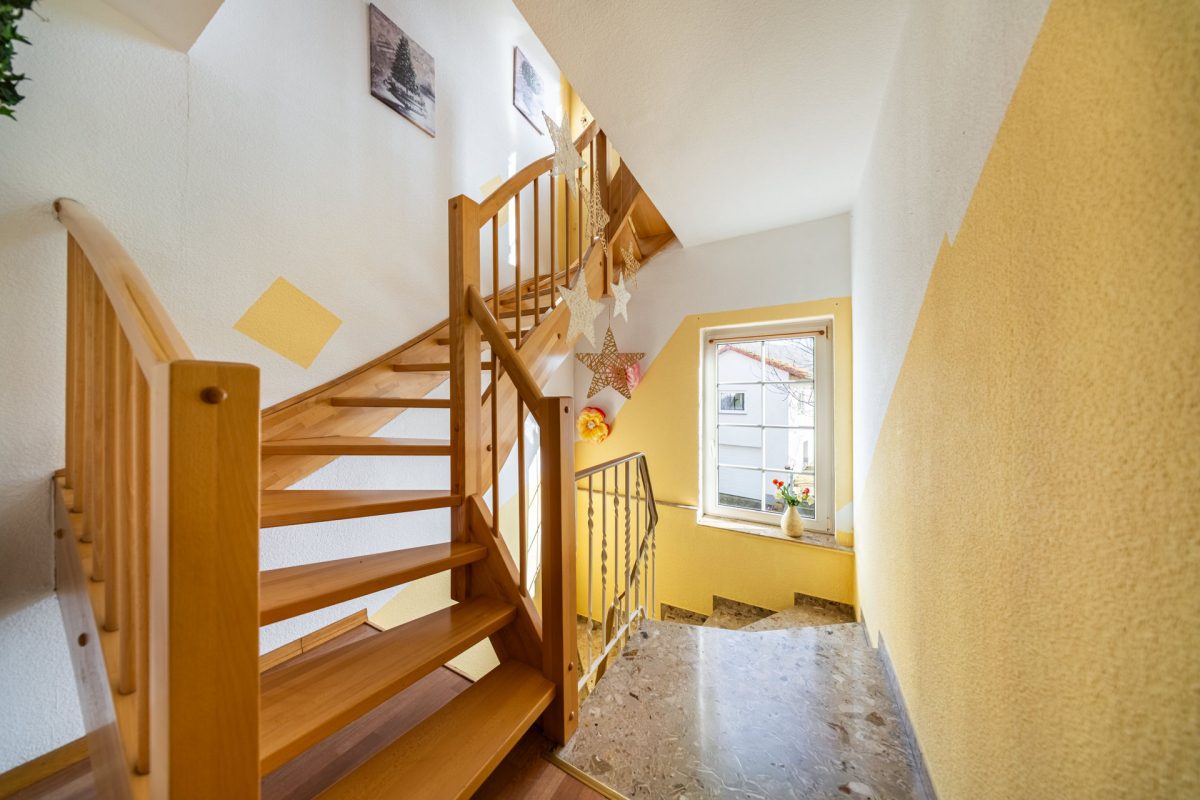 Immobilienangebot - Bad Pyrmont - Alle - Werkhalle, Garagen, Wohnraum: Ein Objekt für echte Macher