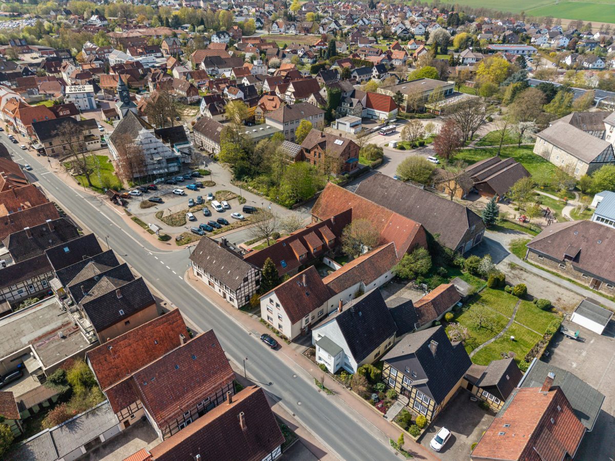 Immobilienangebot - Aerzen - Alle - Wohnen mit Charakter: Großzügiges Familienhaus mit besonderem Charme