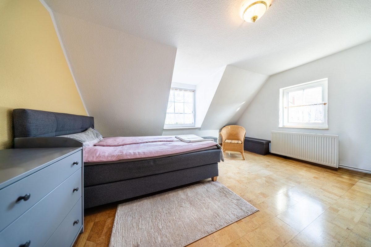Immobilienangebot - Bad Pyrmont - Alle - Werkhalle, Garagen, Wohnraum: Ein Objekt für echte Macher
