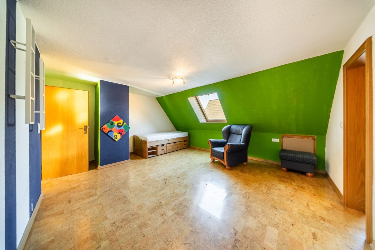 Immobilienangebot - Bad Pyrmont - Alle - Werkhalle, Garagen, Wohnraum: Ein Objekt für echte Macher