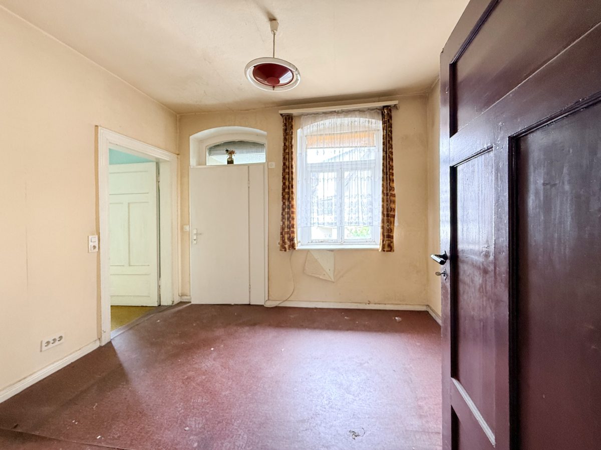 Immobilienangebot - Bad Pyrmont - Alle - Raum für Ideen: Sanierungsobjekt in innenstadtnaher Lage!