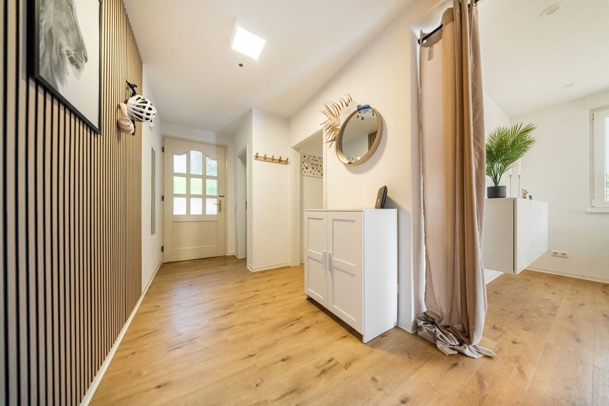Immobilienangebot - Bad Pyrmont - Alle - Saniertes Reihenendhaus mit schönem Garten in der Kurstadt!