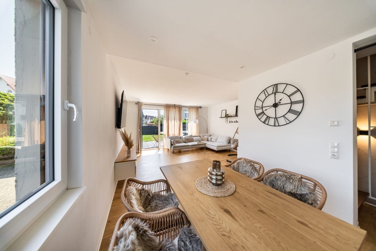 Immobilienangebot - Bad Pyrmont - Alle - Saniertes Reihenendhaus mit schönem Garten in der Kurstadt!