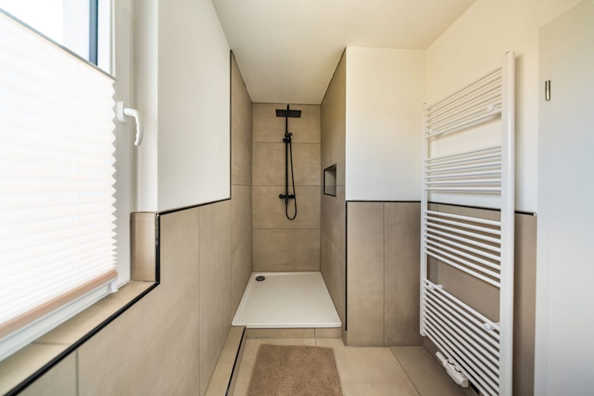 Immobilienangebot - Bad Pyrmont - Alle - Saniertes Reihenendhaus mit schönem Garten in der Kurstadt!