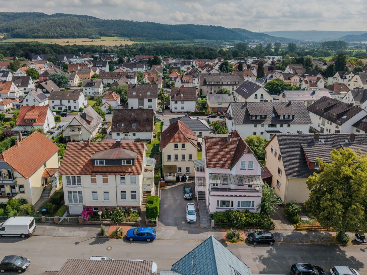 Immobilienangebot - Bad Pyrmont - Alle - Charmante Wohnung mit offenem Wohnbereich und großer Regenwalddusche