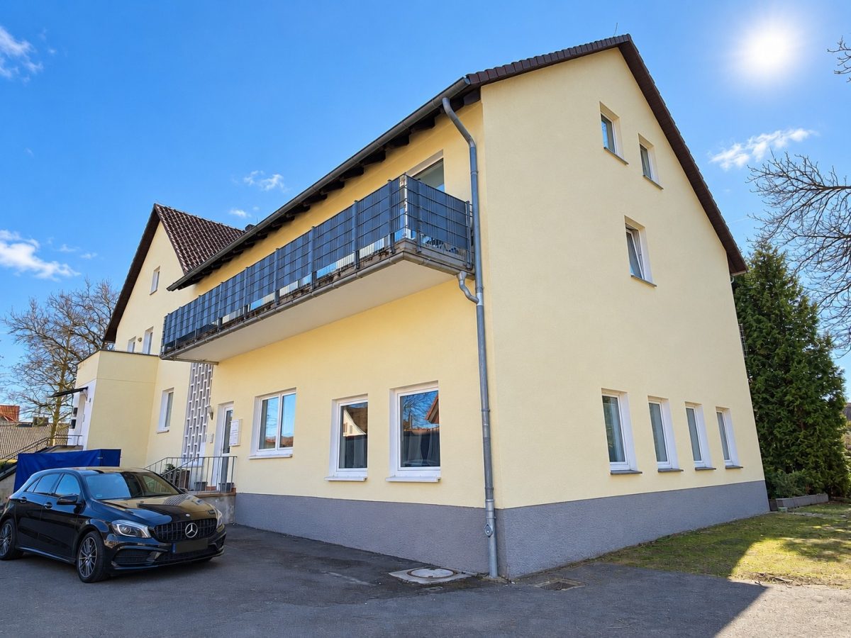 Immobilienangebot - Bad Pyrmont - Alle - Diese Wohnung überrascht: Zwei Ebenen, Terrasse und moderne Ausstattung