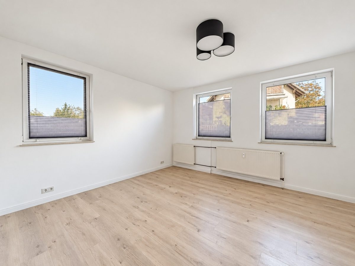 Immobilienangebot - Bad Pyrmont - Alle - Diese Wohnung überrascht: Zwei Ebenen, Terrasse und moderne Ausstattung