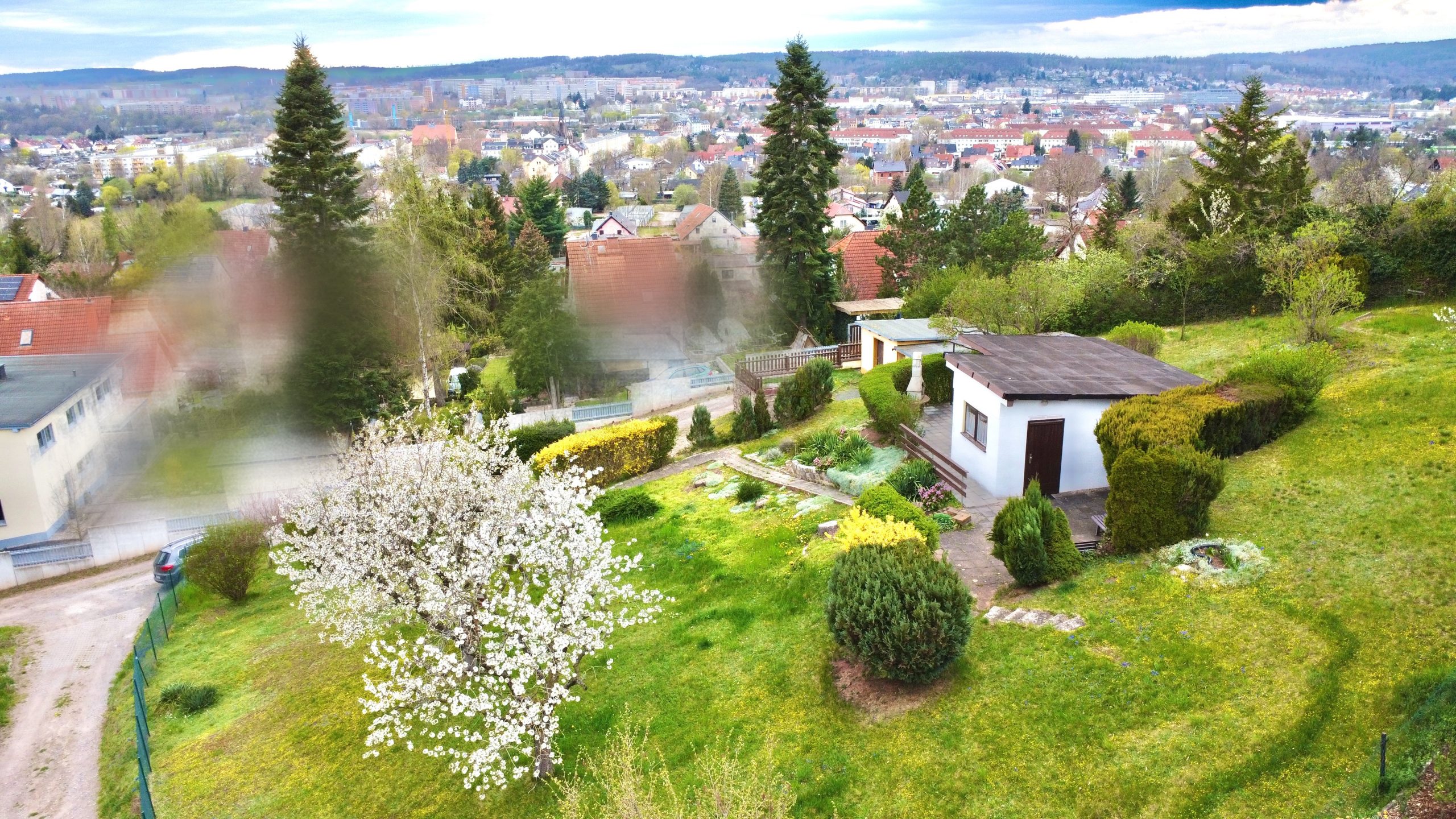 Immobilienangebot - Gera - Grundstücke - Traumhaftes Gartengrundstück in beliebter Lage Geras mit Weitblick, Bungalow & Werkstatt
