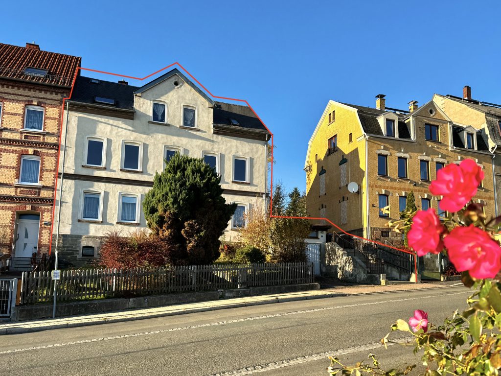 Immobilienangebot - Greiz - Alle - Weitblick und Entwicklungspotenzial - Mehrfamilienhaus mit drei Wohneinheiten und großem Garten