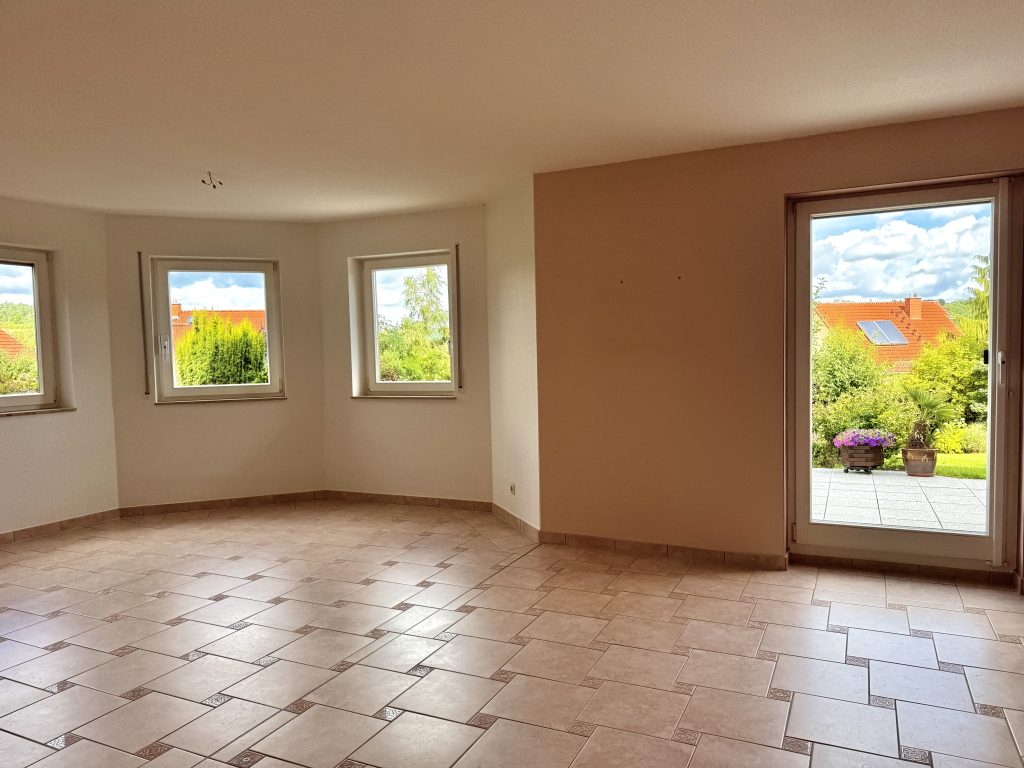 Immobilienangebot - Gera - Alle - Einfamilienhaus mit traumhaftem Blick, gemütlichem Garten in ruhiger Lage in den Westvororten Geras