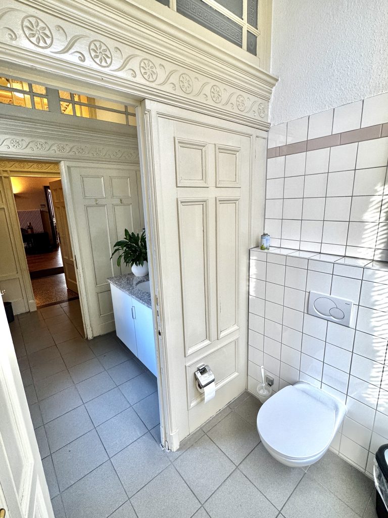 Immobilienangebot - Gera - Alle - Wohnen & Arbeiten in der preisgekrönten, sehr gepflegten Villa Koeppe in exponierter Lage Geras
