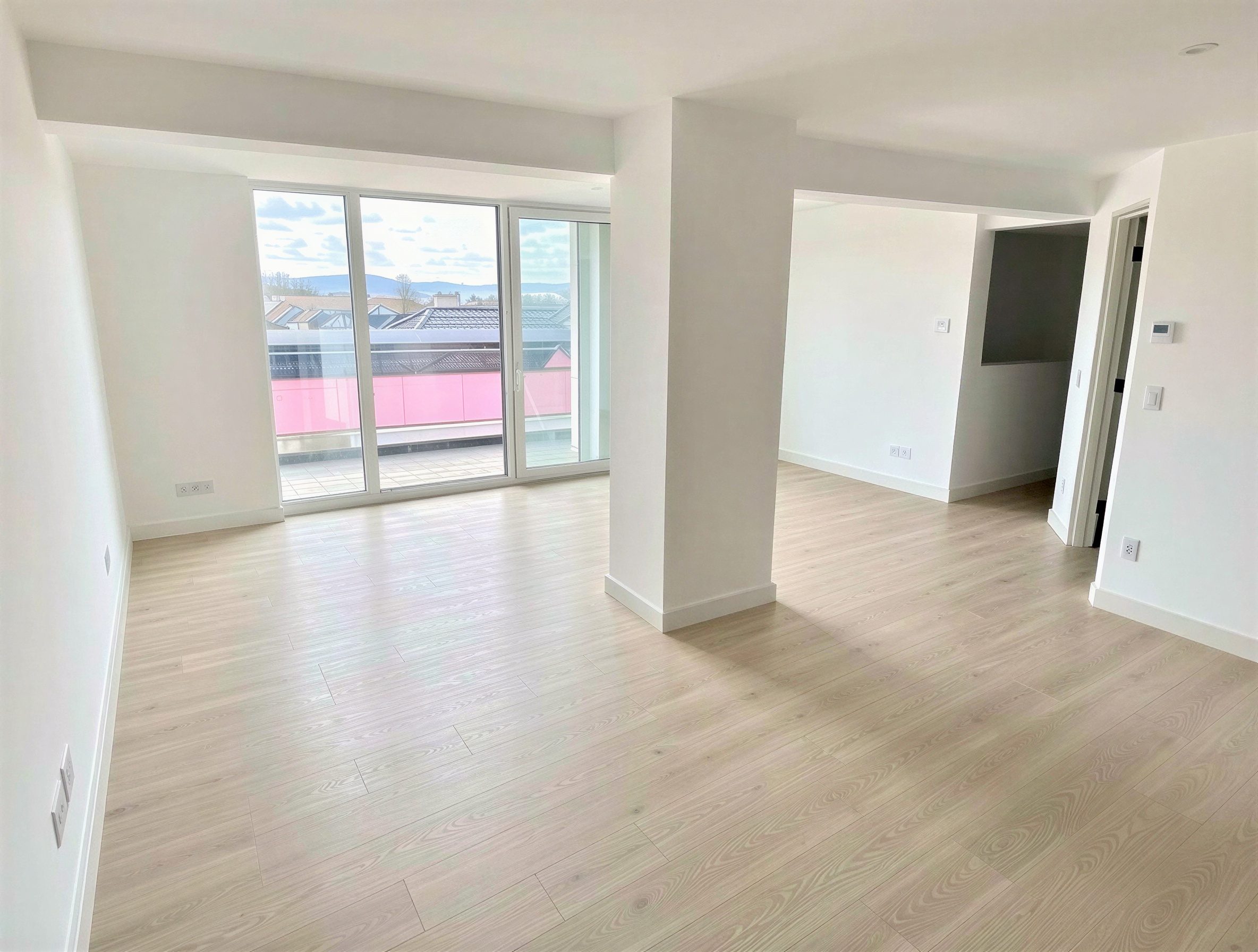 Immobilienangebot - Gera - Alle - Barrierearme, hochwertige 4-Z.-Neubauwohnung I Fußbodenheizung I Balkon I Aufzug I Energieeffizient