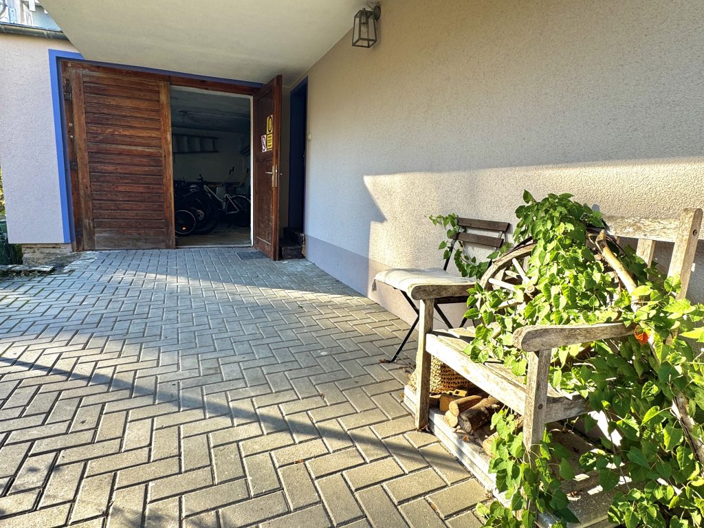 Immobilienangebot - Gera - Alle - Idyllisch Wohnen am Waldrand mit Weitblick – großzügiges Einfamilienhaus mit Altbaucharme in Ernsee