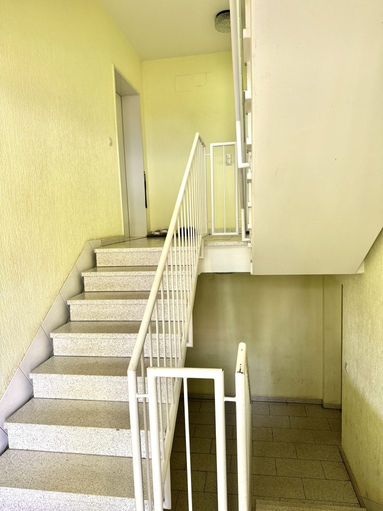 Immobilienangebot - Gera - Alle - Helle 3-Zimmer-Wohnung mit Balkon in ruhiger, grüner Wohnlage – frisch renoviert & sofort bezugsfrei