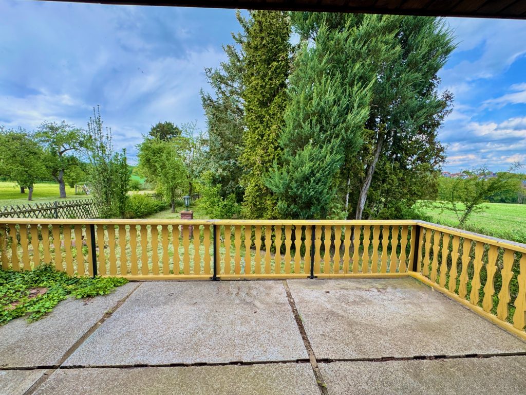 Immobilienangebot - Weida - Grundstücke - Freizeitparadies mit Bungalow & Sonnenterrasse, Streuobstwiese und verpachteter Ackerfläche