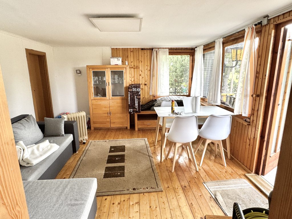 Immobilienangebot - Weida - Grundstücke - Freizeitparadies mit Bungalow & Sonnenterrasse, Streuobstwiese und verpachteter Ackerfläche
